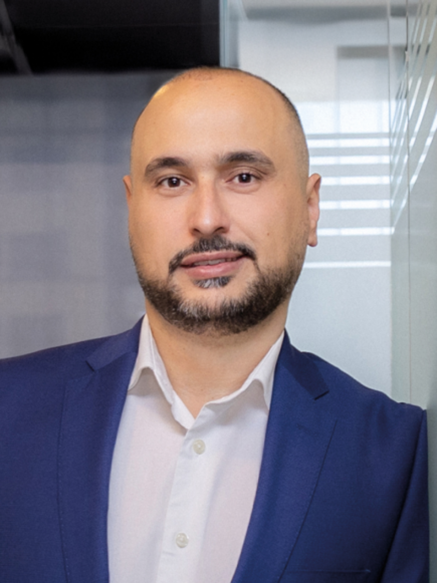 Ali Fahs, Senior Solutions Architect