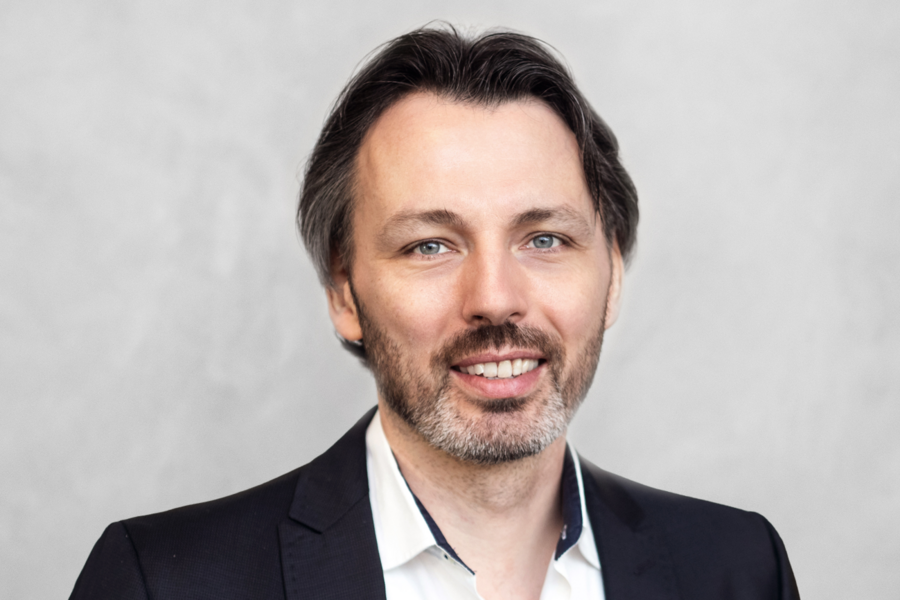 Tobias Künkel: Managing Director, Qvest Engage