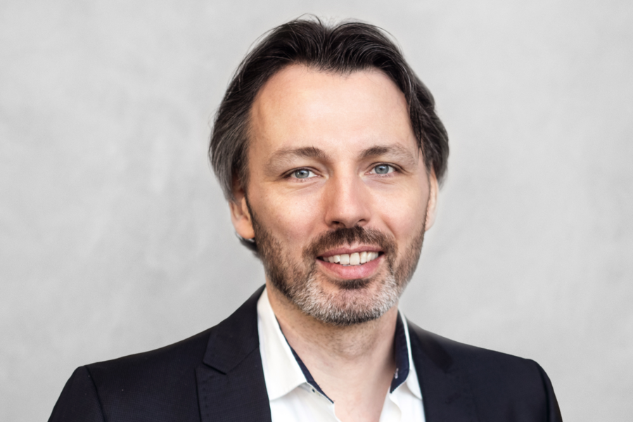 Tobias Künkel: Managing Director, Qvest Engage